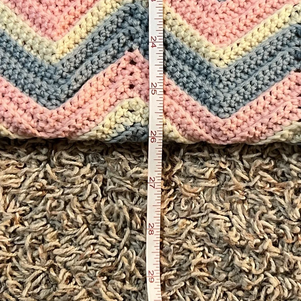 Handmade Vintage 1965 Chevron Baby Afghan Pink Blue‎ White 52